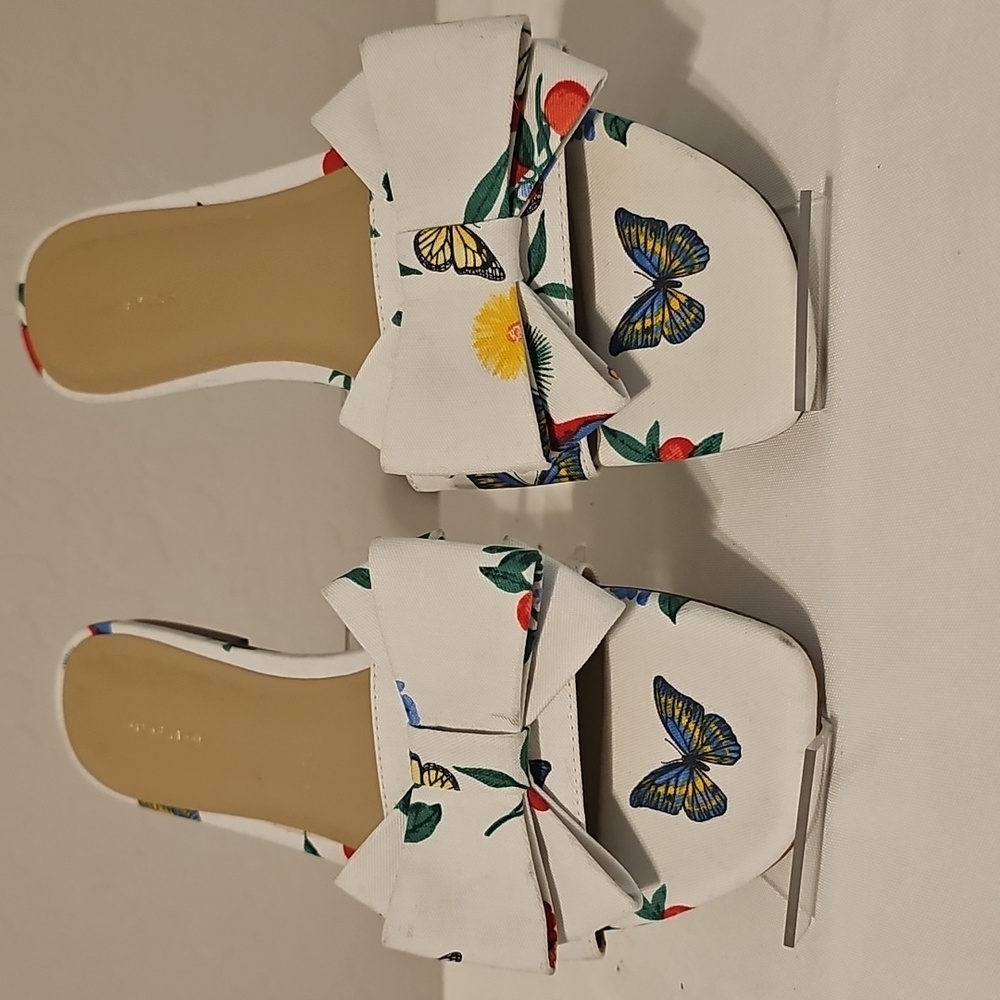 Ann TaylorFloral Butterfly Women's Slide Sandals - Picture 2 of 3